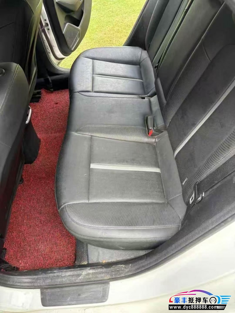 19年现代菲斯塔轿车抵押车出售