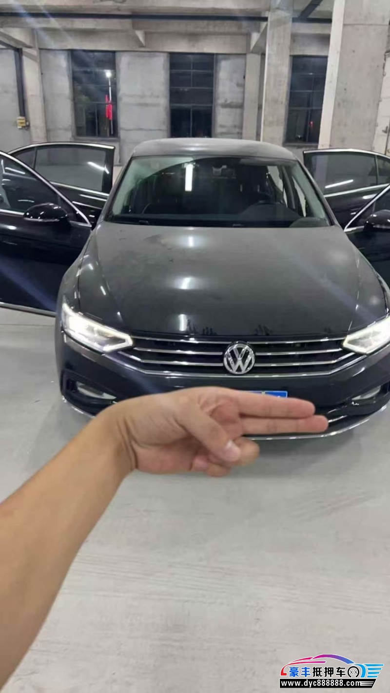 20年大众迈腾轿车抵押车出售