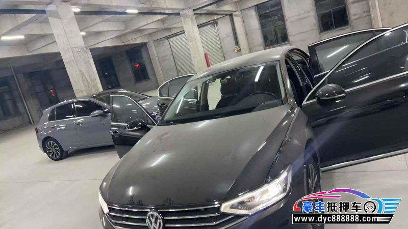 20年大众迈腾轿车抵押车出售