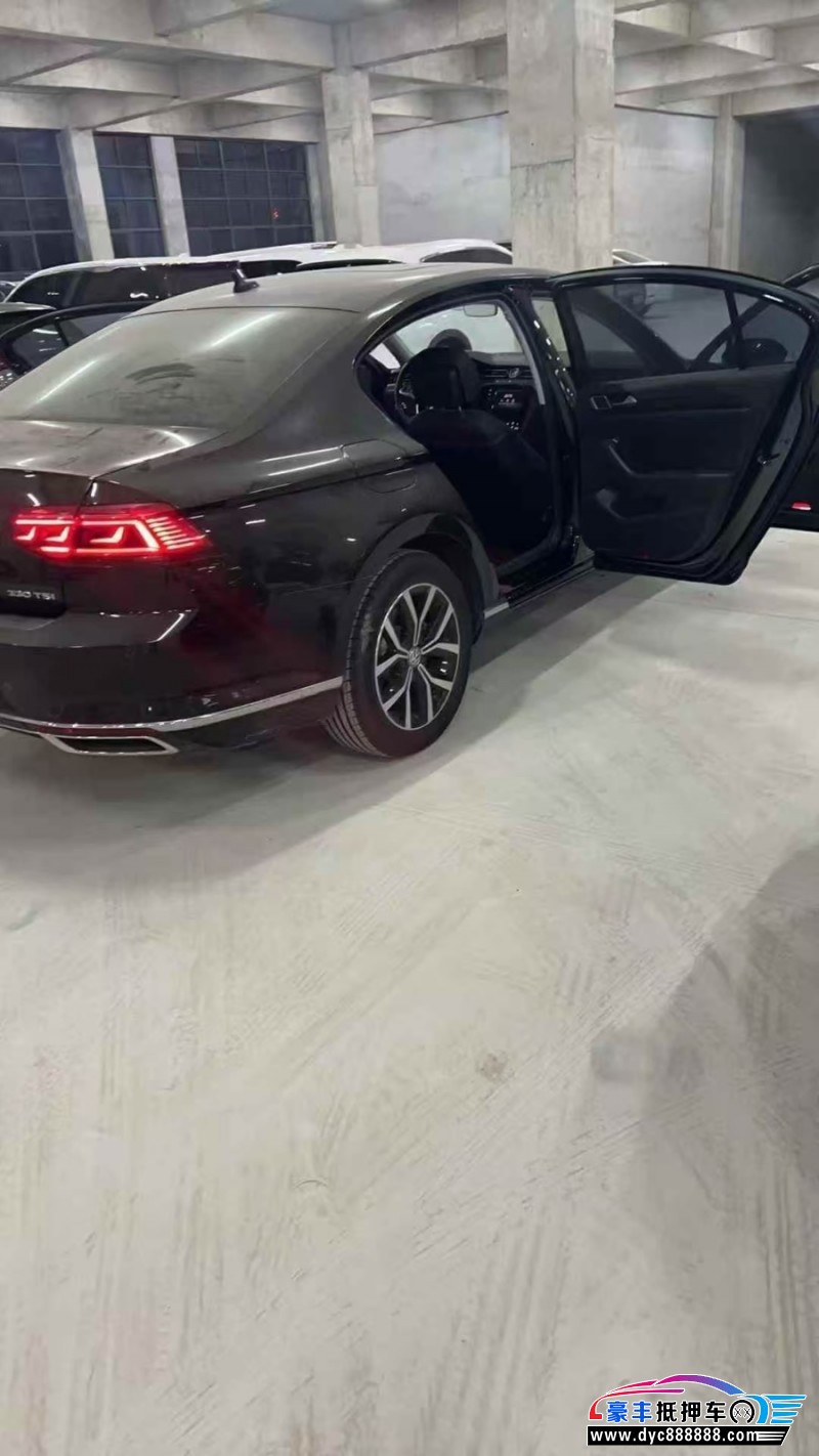 20年大众迈腾轿车抵押车出售