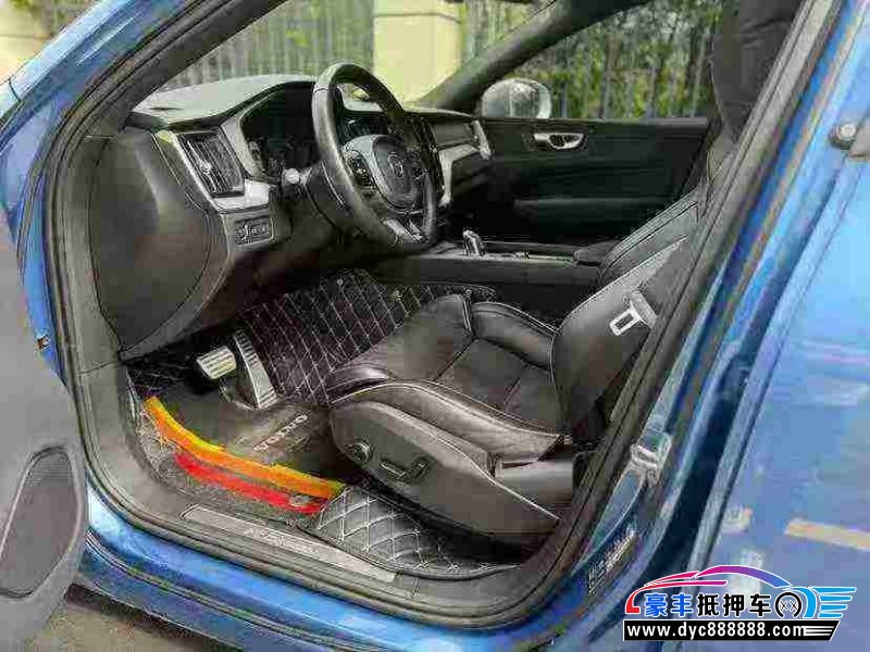 19年沃尔沃XC60轿车抵押车出售