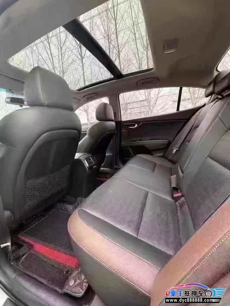 18年起亚凯绅轿车抵押车出售