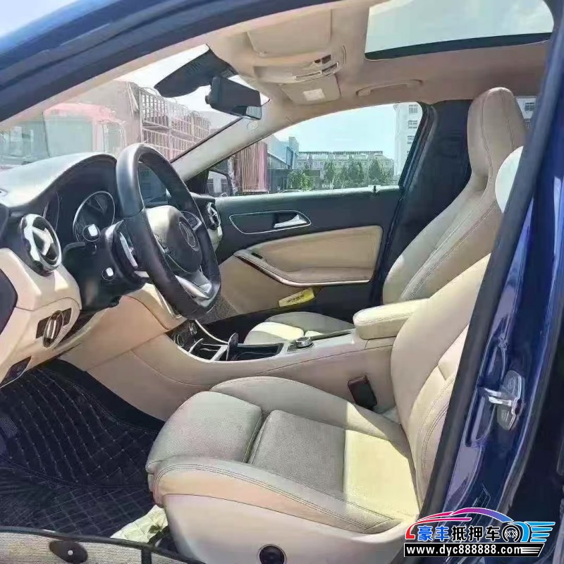 19年奔驰GLA轿车抵押车出售