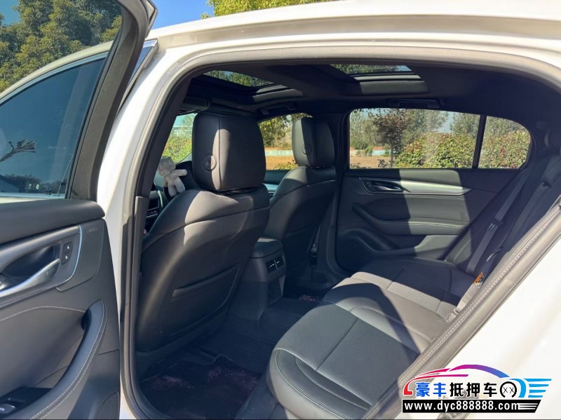 24年凯迪拉克CT5轿车抵押车出售