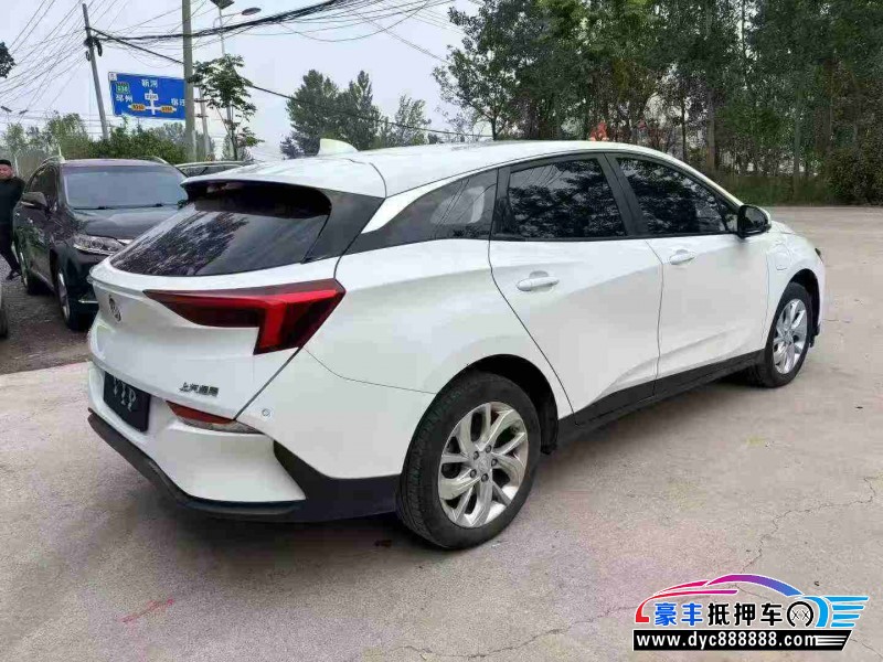 24年别克微蓝轿车抵押车出售