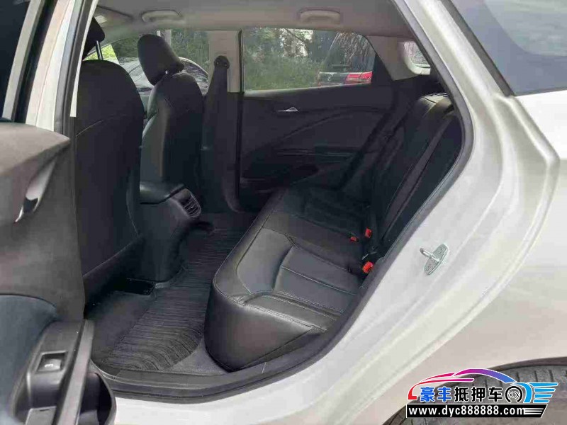 24年别克微蓝轿车抵押车出售