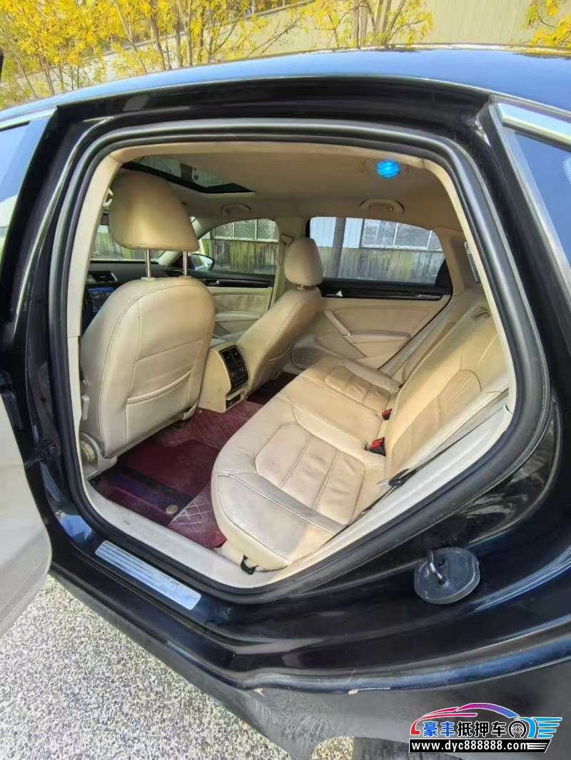 13年大众帕萨特轿车抵押车出售