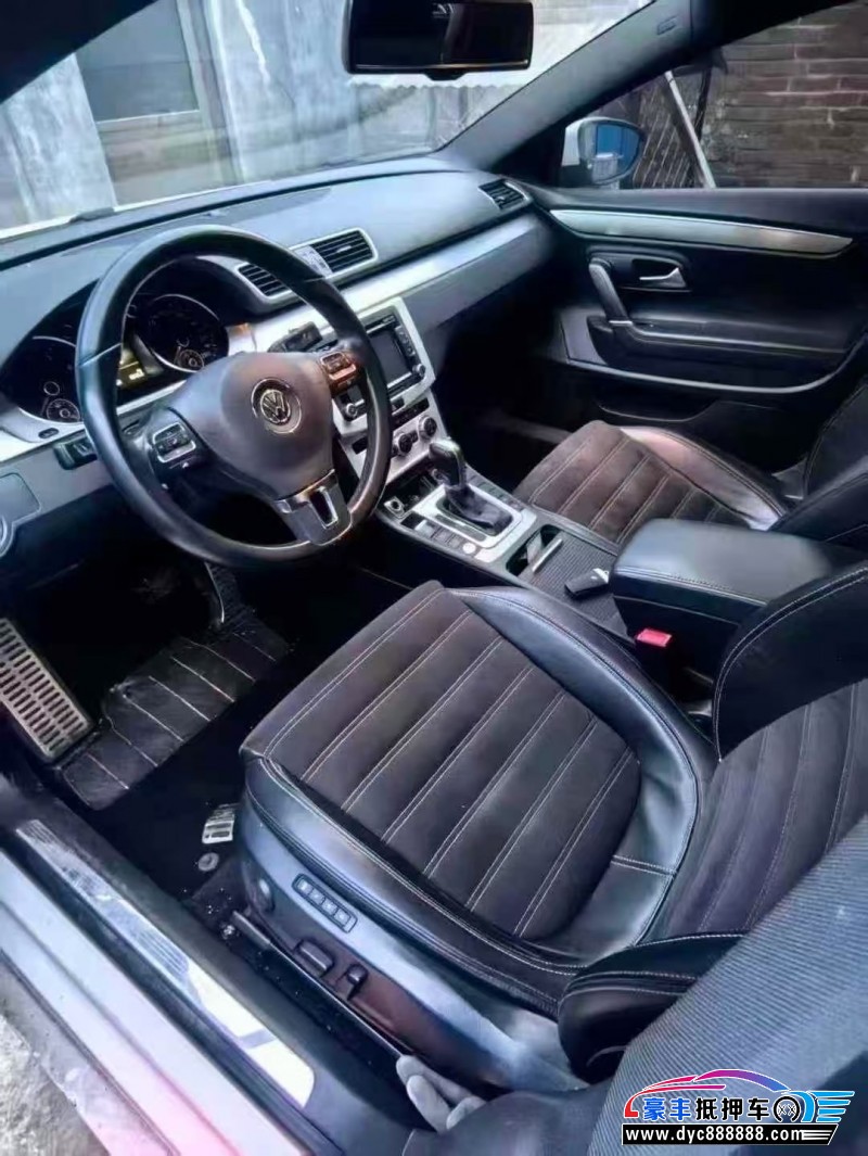 16年大众CC轿车抵押车出售