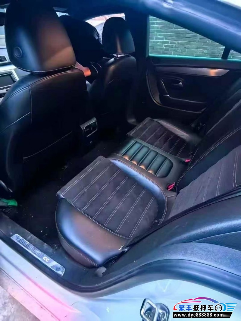 16年大众CC轿车抵押车出售