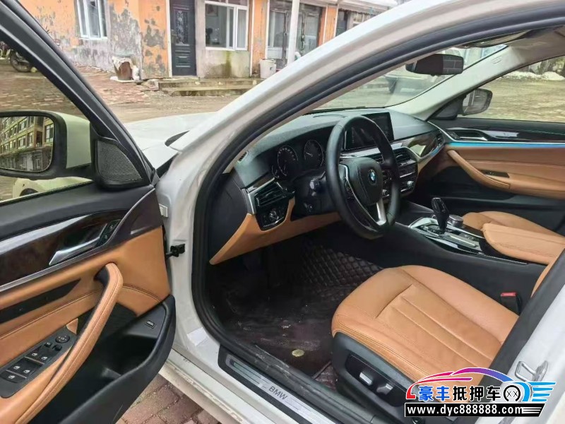 18年宝马5系轿车抵押车出售