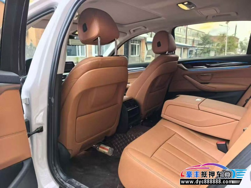 18年宝马5系轿车抵押车出售