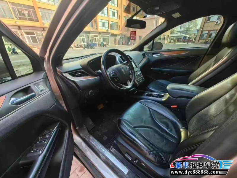 19年林肯MKC轿车抵押车出售