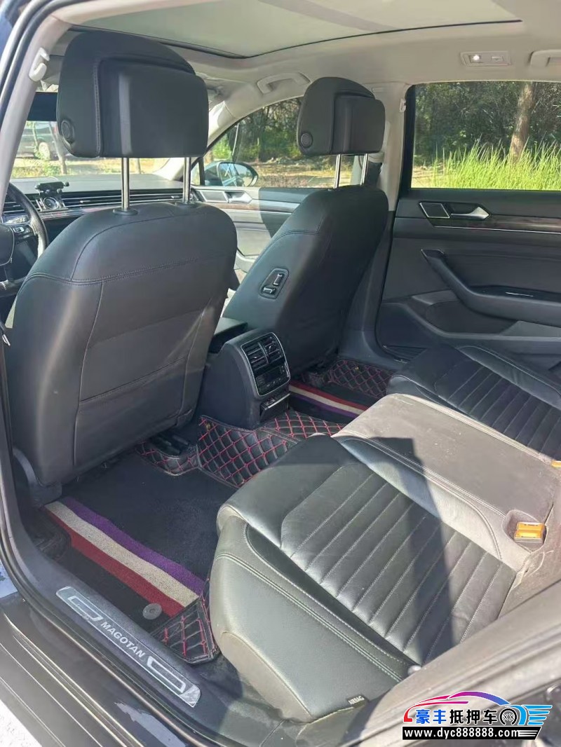 19年大众迈腾轿车抵押车出售