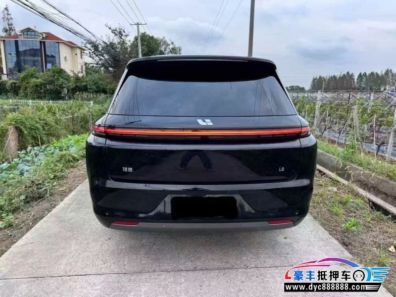 24年理想L8轿车抵押车出售