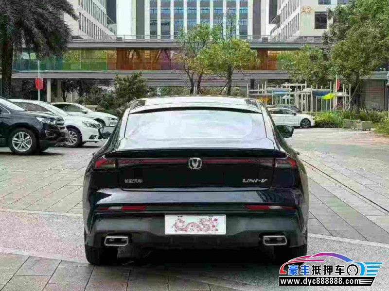 24年长安长安UNI轿车抵押车出售