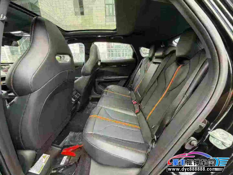 24年长安长安UNI轿车抵押车出售