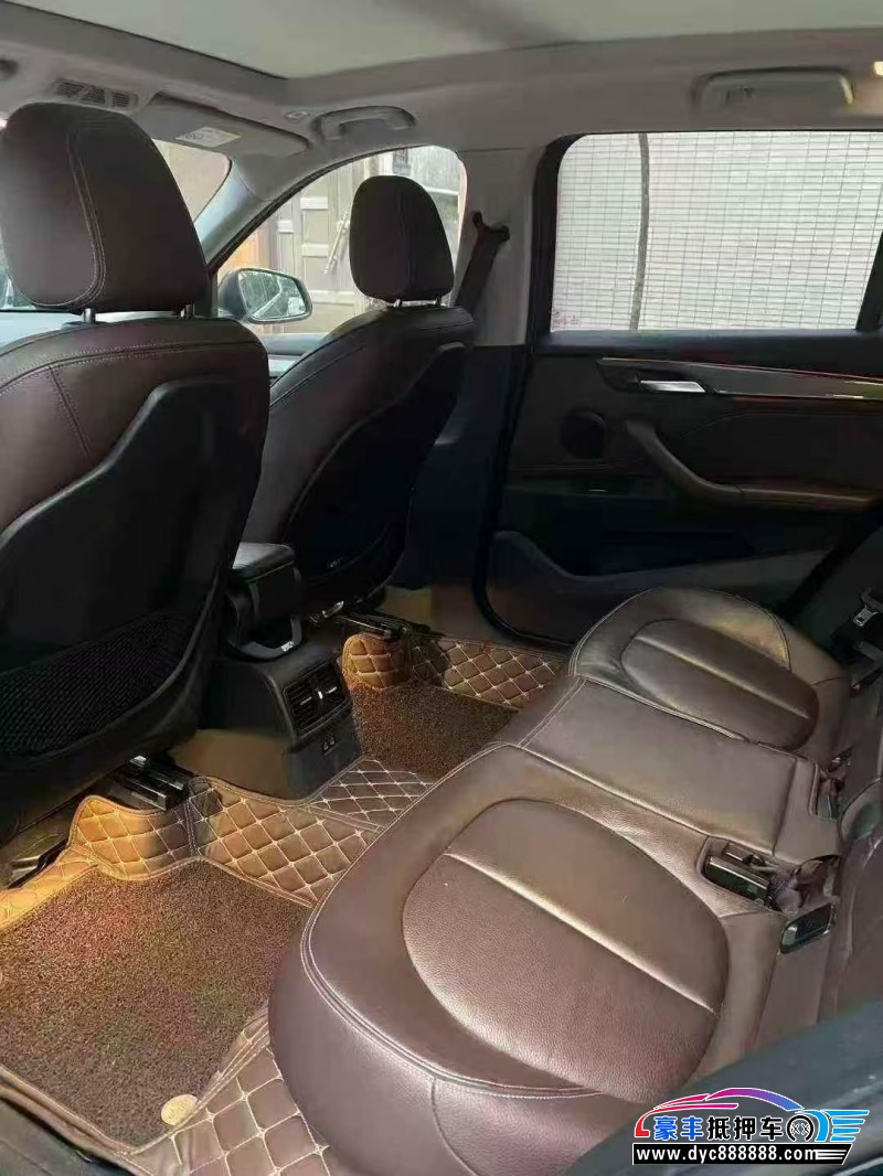 19年宝马X1轿车抵押车出售