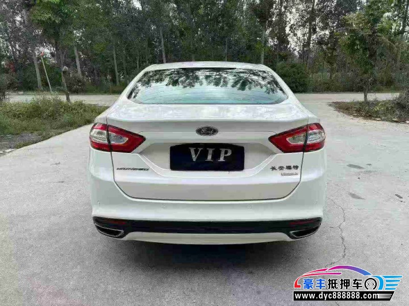 15年福特蒙迪欧轿车抵押车出售