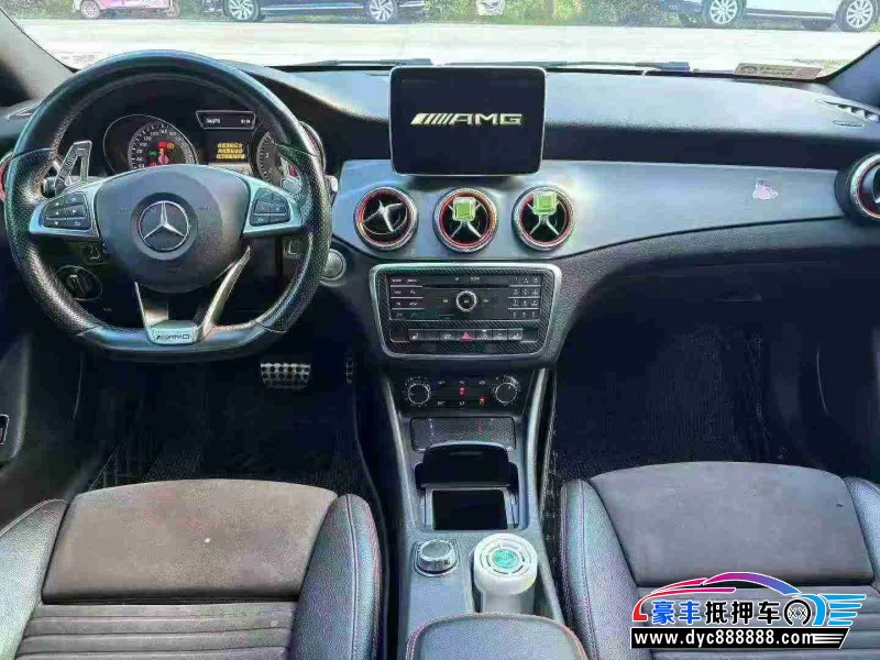 16年奔驰CLA轿车抵押车出售