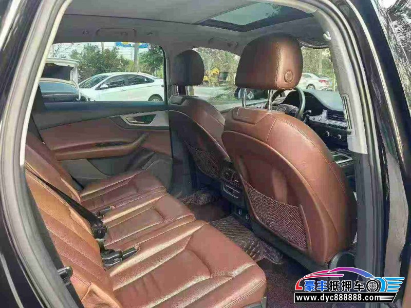 18年奥迪Q7轿车抵押车出售