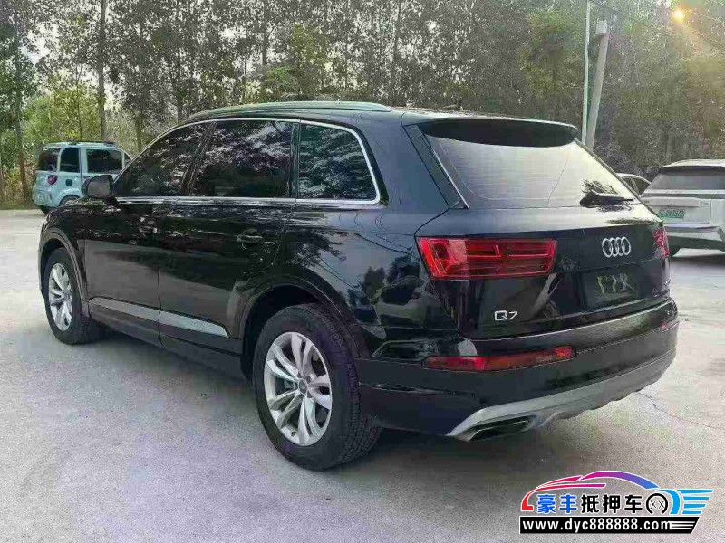 18年奥迪Q7轿车抵押车出售
