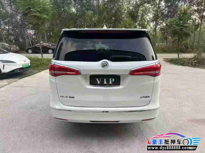 18年别克GL8轿车抵押车出售