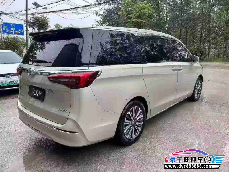 21年别克GL8轿车抵押车出售