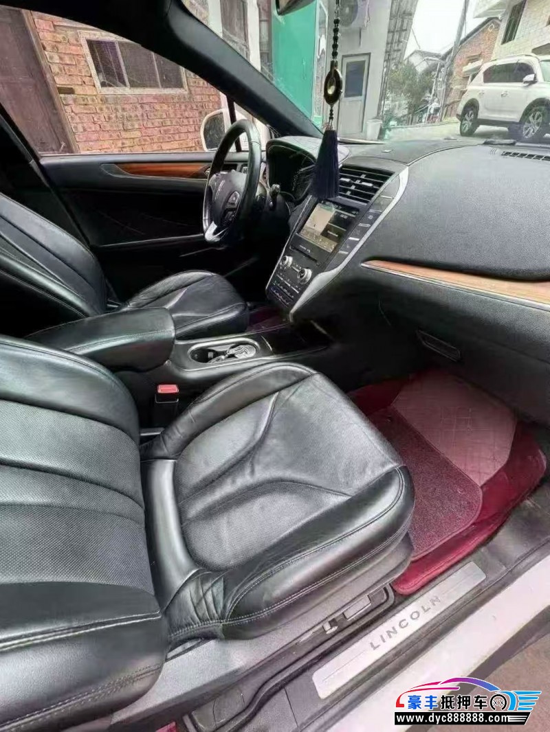 17年林肯MKC轿车抵押车出售