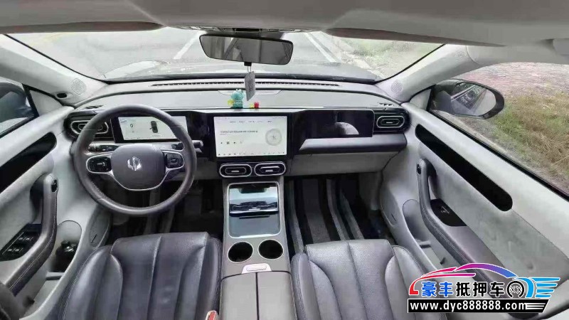 23年零跑C11轿车抵押车出售