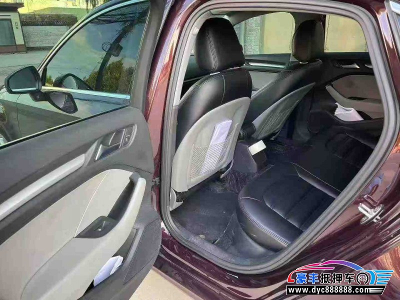 19年奥迪A3轿车抵押车出售