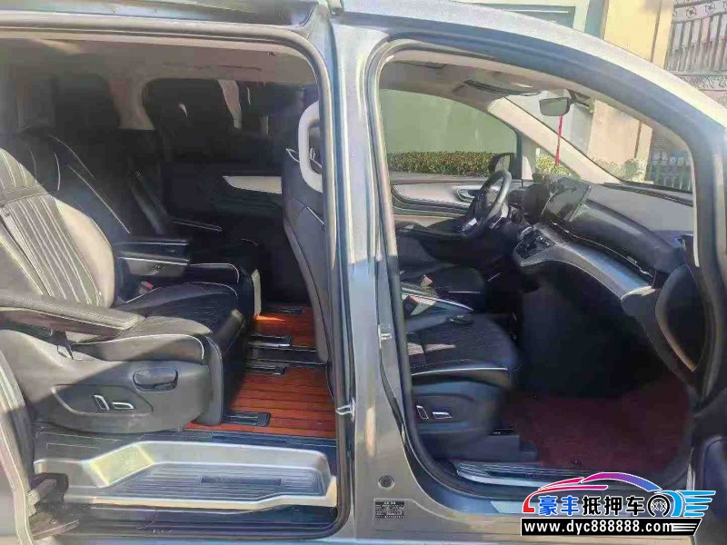 21年荣威imax8轿车抵押车出售