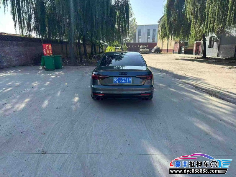 22年奥迪A4L轿车抵押车出售