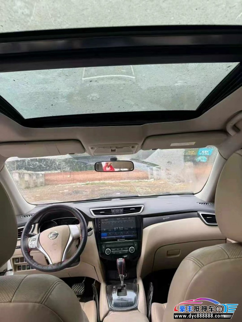 15年日产奇骏轿车抵押车出售