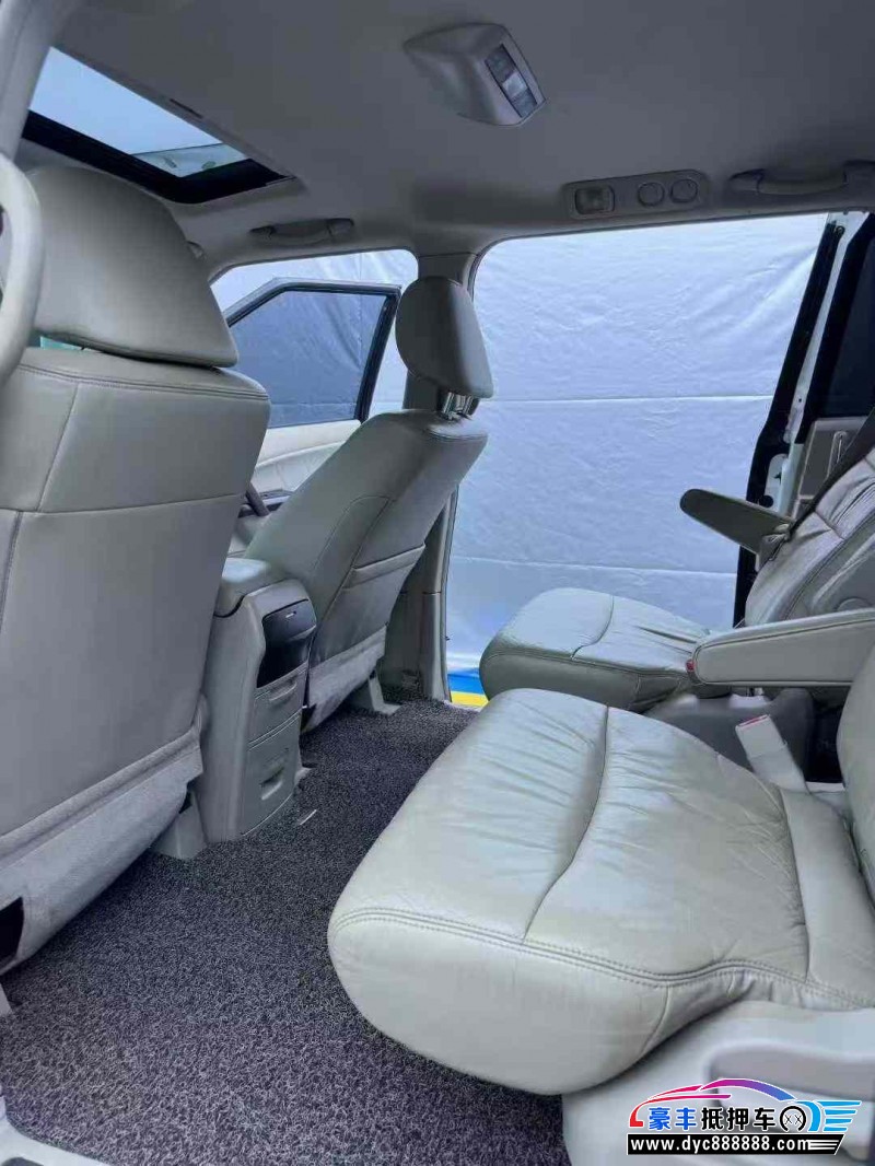 14年本田艾力绅轿车抵押车出售