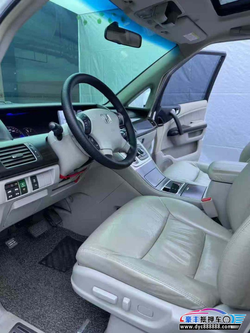 14年本田艾力绅轿车抵押车出售