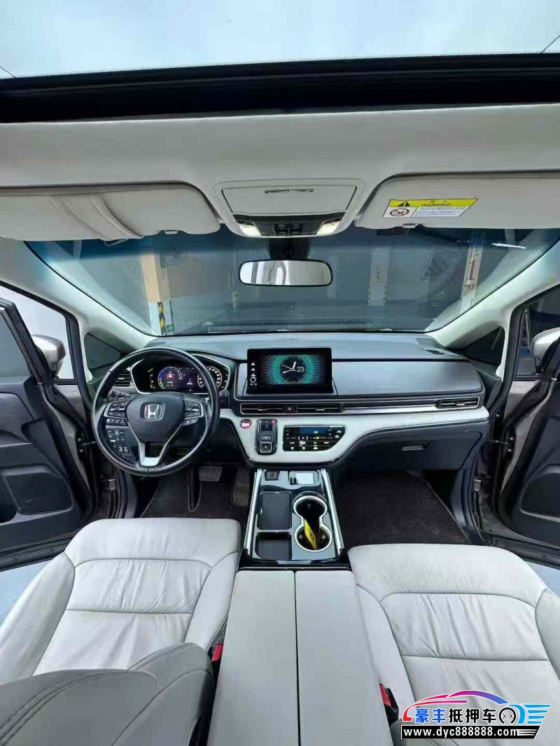22年本田艾力绅轿车抵押车出售