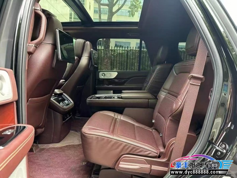 22年林肯领航员轿车抵押车出售