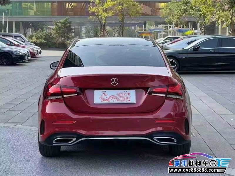 20年奔驰A轿车抵押车出售