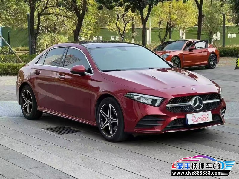 20年奔驰A轿车抵押车出售