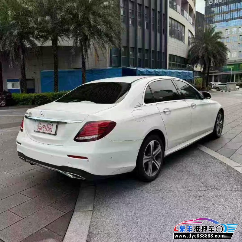 18年奔驰E轿车抵押车出售