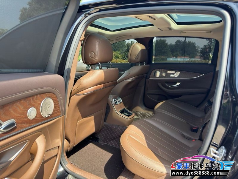 23年奔驰E轿车抵押车出售