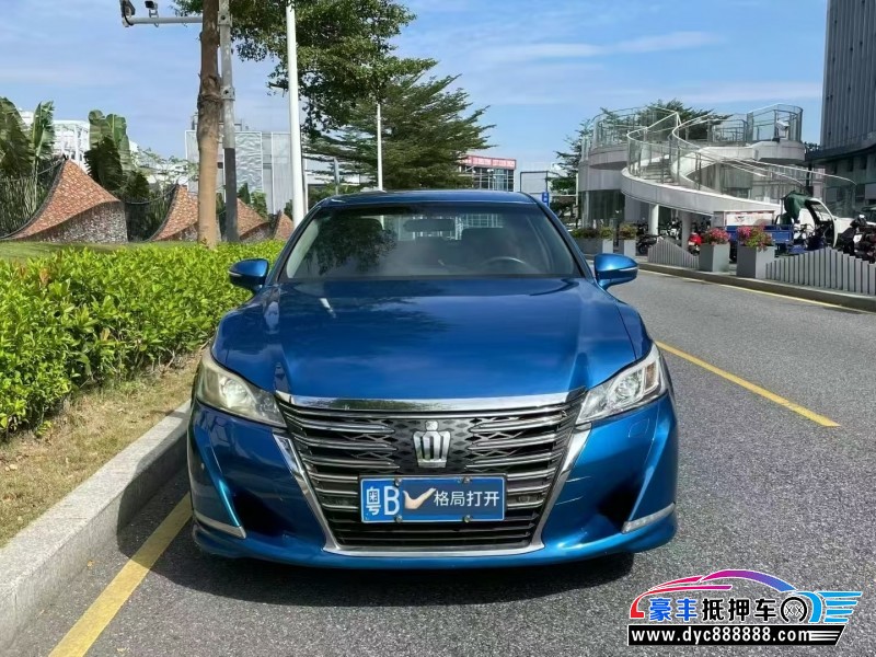 17年丰田皇冠轿车抵押车出售