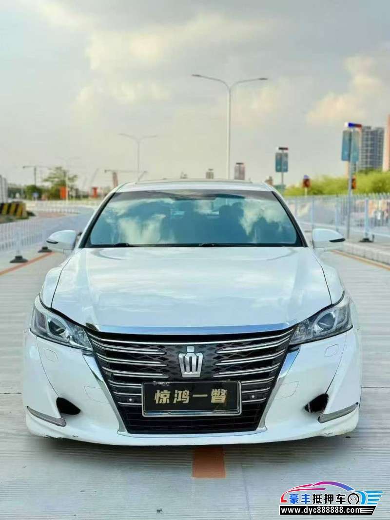 15年丰田皇冠轿车抵押车出售