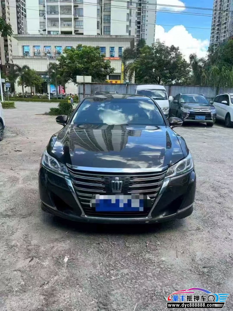 17年丰田皇冠轿车抵押车出售