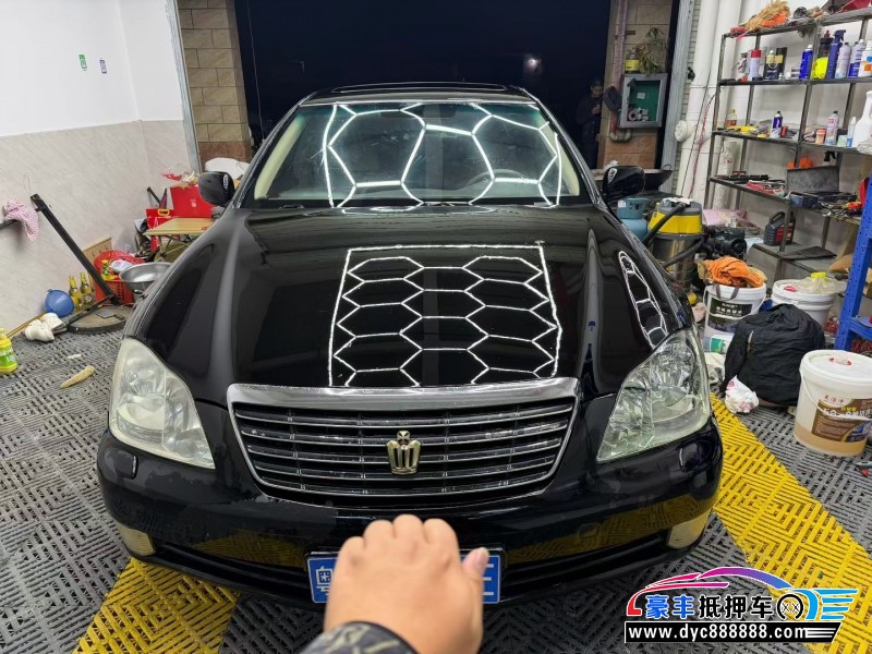 09年丰田皇冠轿车抵押车出售