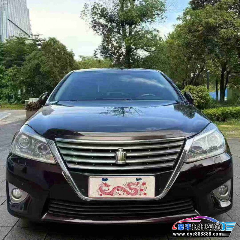 15年丰田皇冠轿车抵押车出售