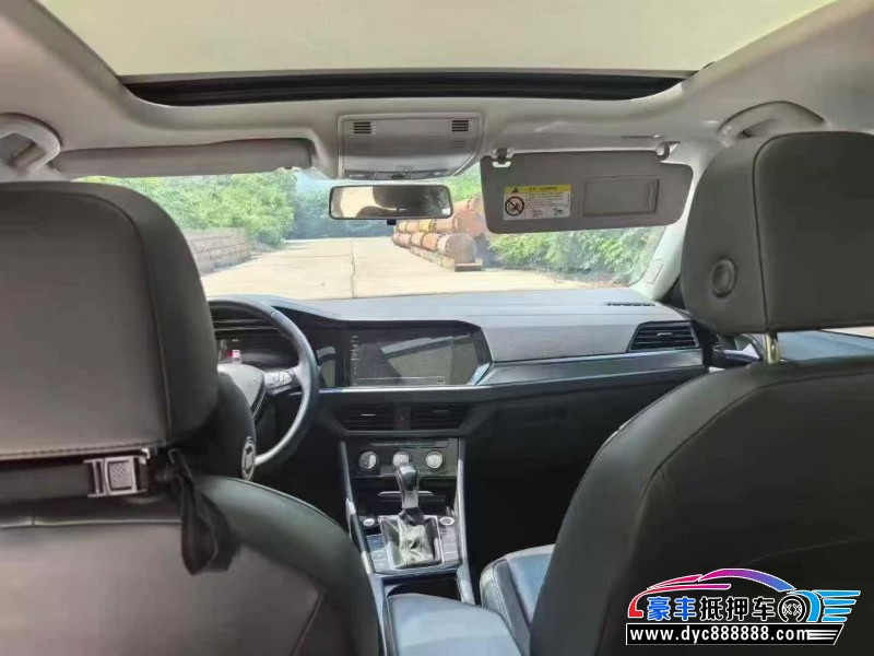 22年大众速腾轿车抵押车出售