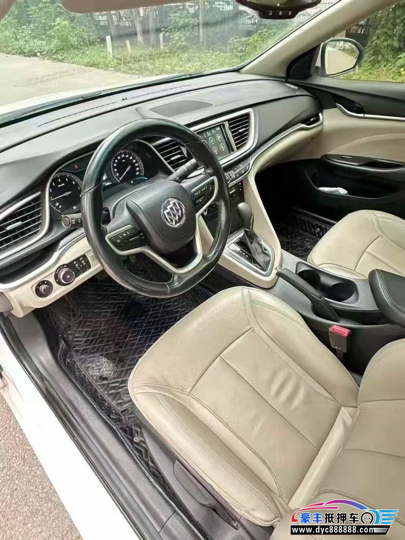 20年别克英朗轿车抵押车出售