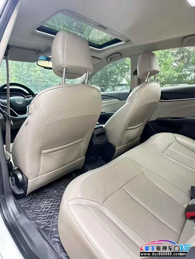 20年别克英朗轿车抵押车出售