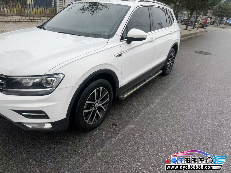 17年大众途观L轿车抵押车出售